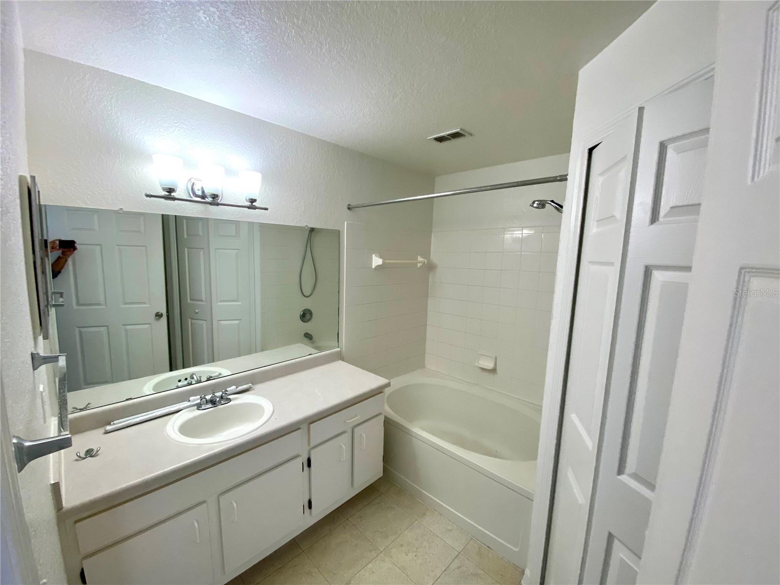 PLANTATION PARK PRIVATE RESIDENCE - Residential