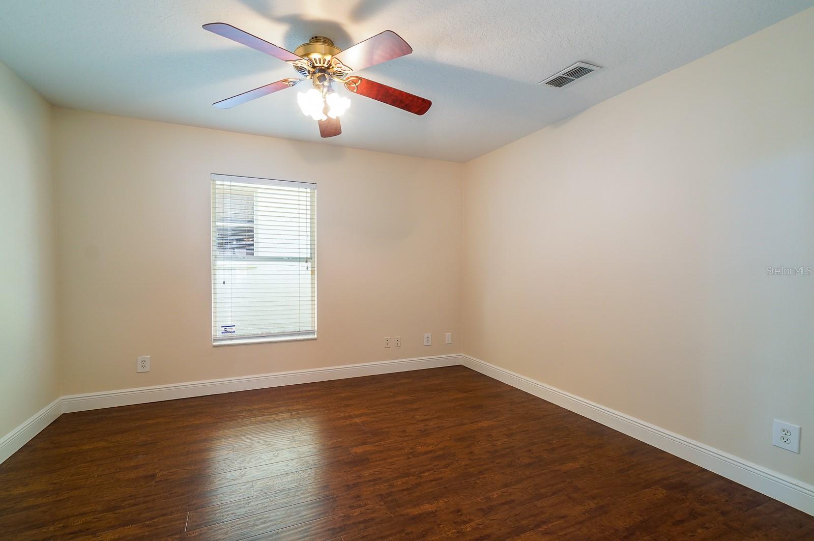 FALCON TRACE - Residential Lease