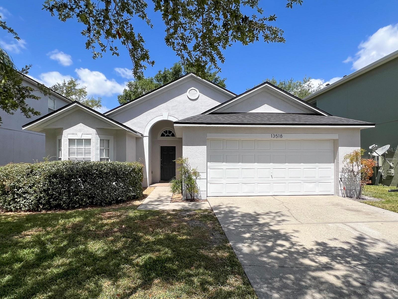 FALCON TRACE - Residential Lease