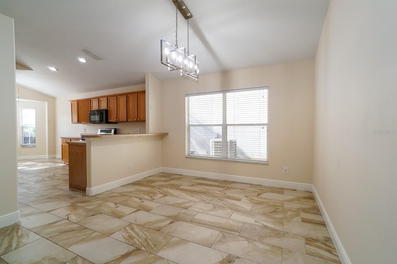 FALCON TRACE - Residential Lease