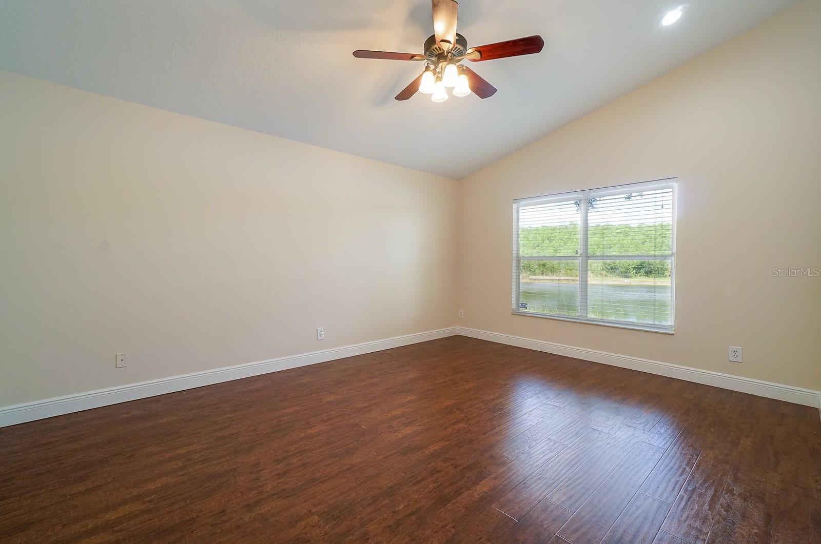 FALCON TRACE - Residential Lease