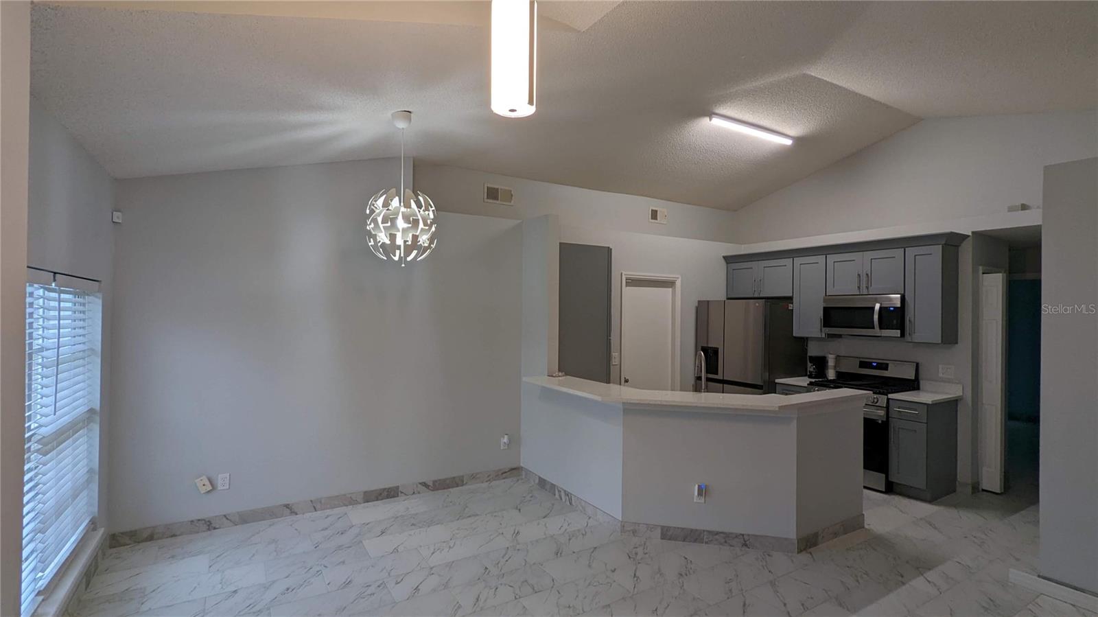 PINE RIDGE HOLLOW EAST PH 01 REP - Residential