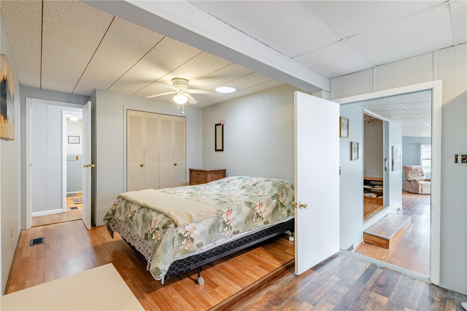 TAVARES LAKE FRANCES ESTATES - Residential
