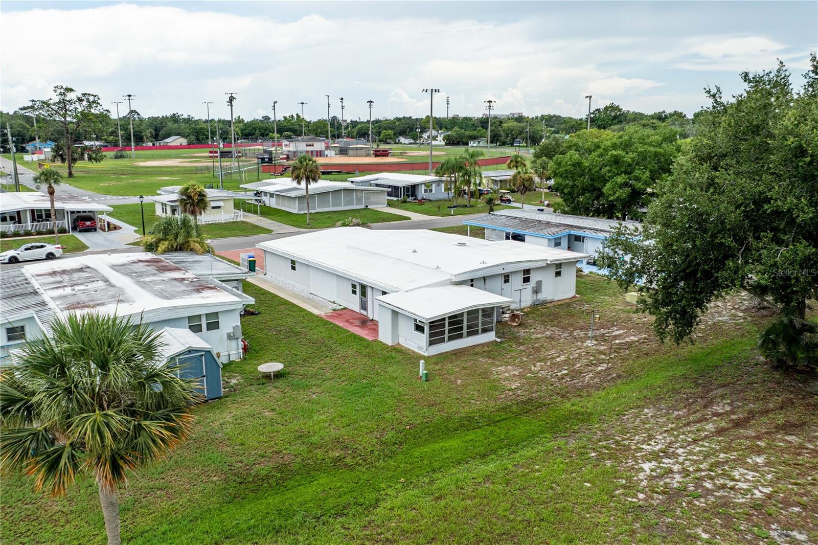 TAVARES LAKE FRANCES ESTATES - Residential