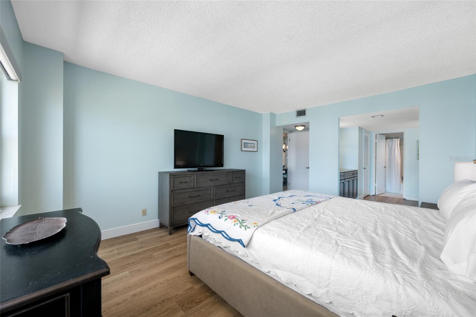 ISLE OF SAND KEY 1 CONDO - Residential