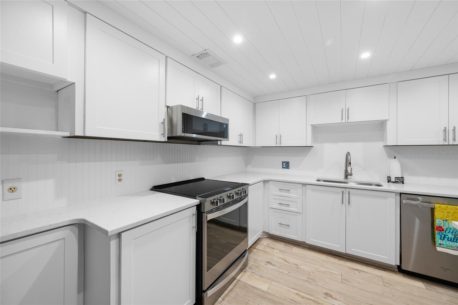 ISLE OF SAND KEY 1 CONDO - Residential