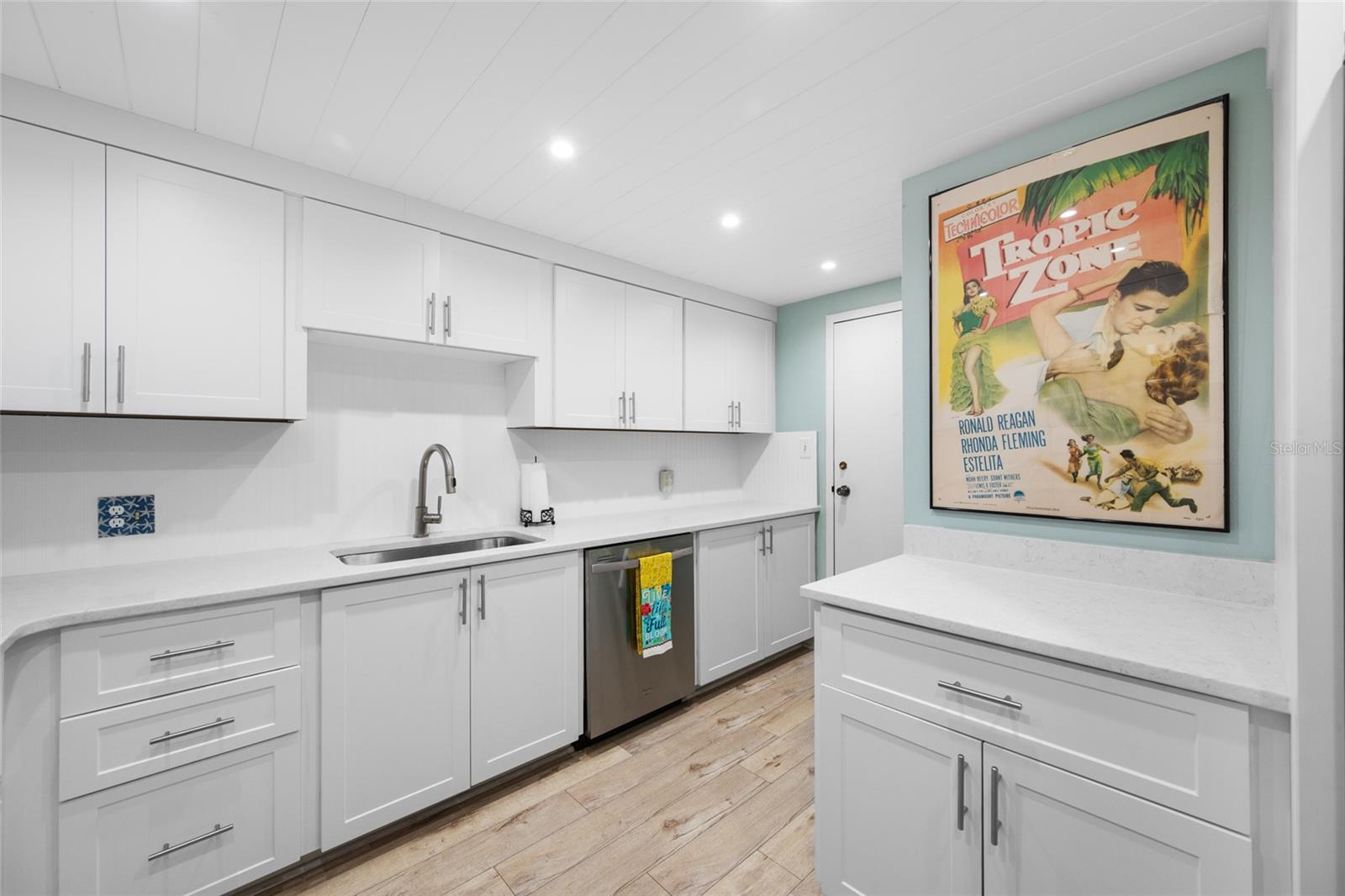 ISLE OF SAND KEY 1 CONDO - Residential