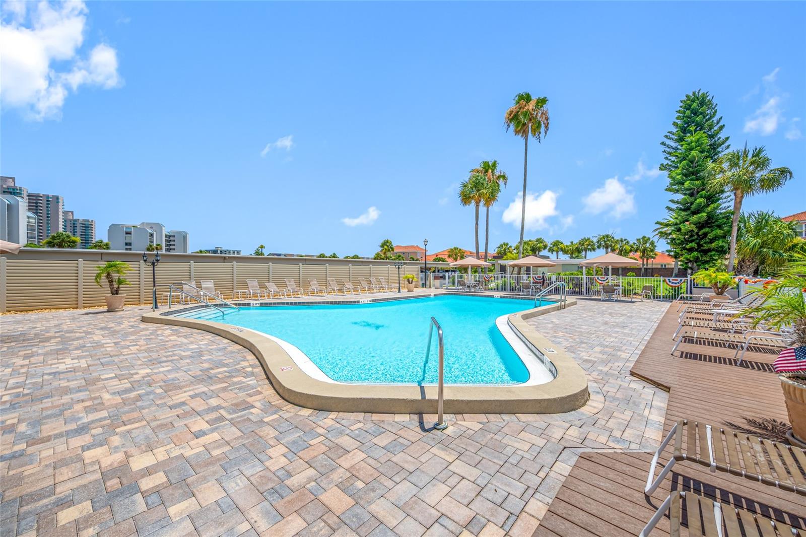 ISLE OF SAND KEY 1 CONDO - Residential