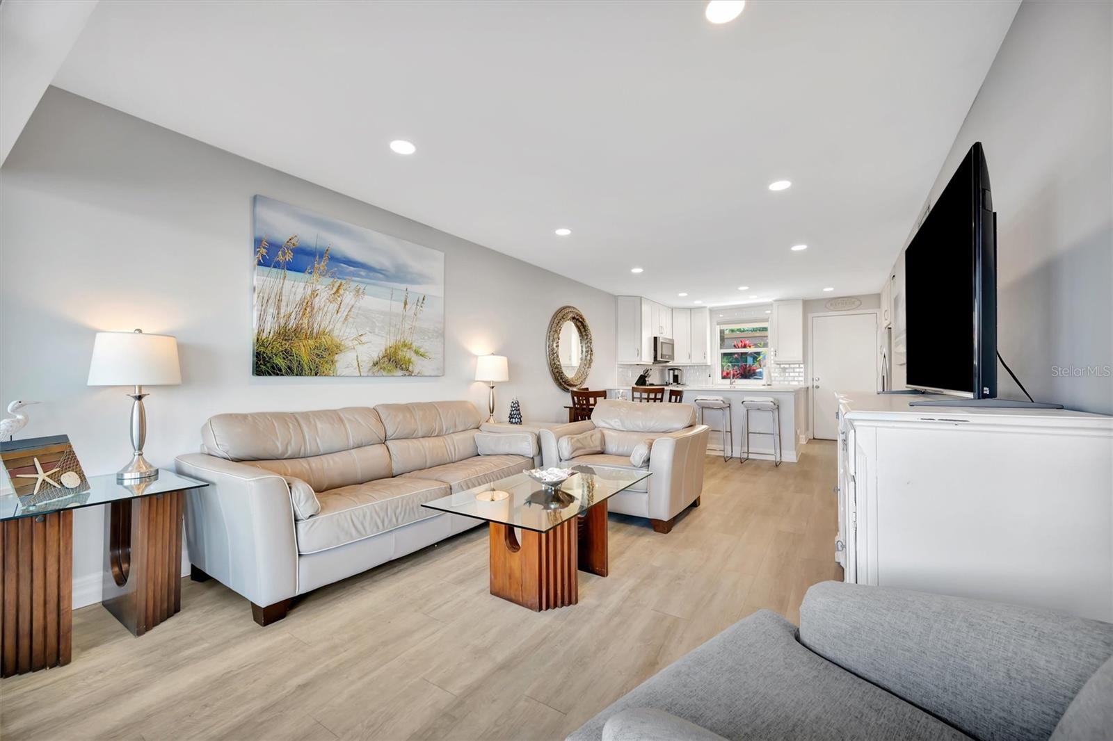 LONGBOAT HARBOUR - Residential
