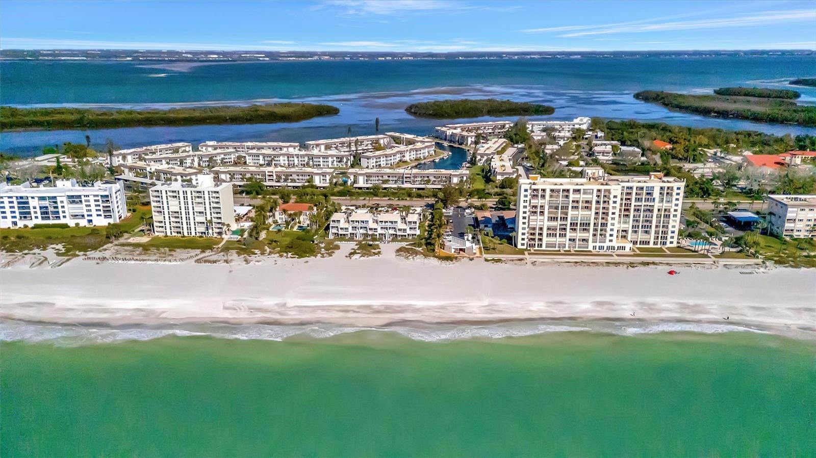 LONGBOAT HARBOUR - Residential