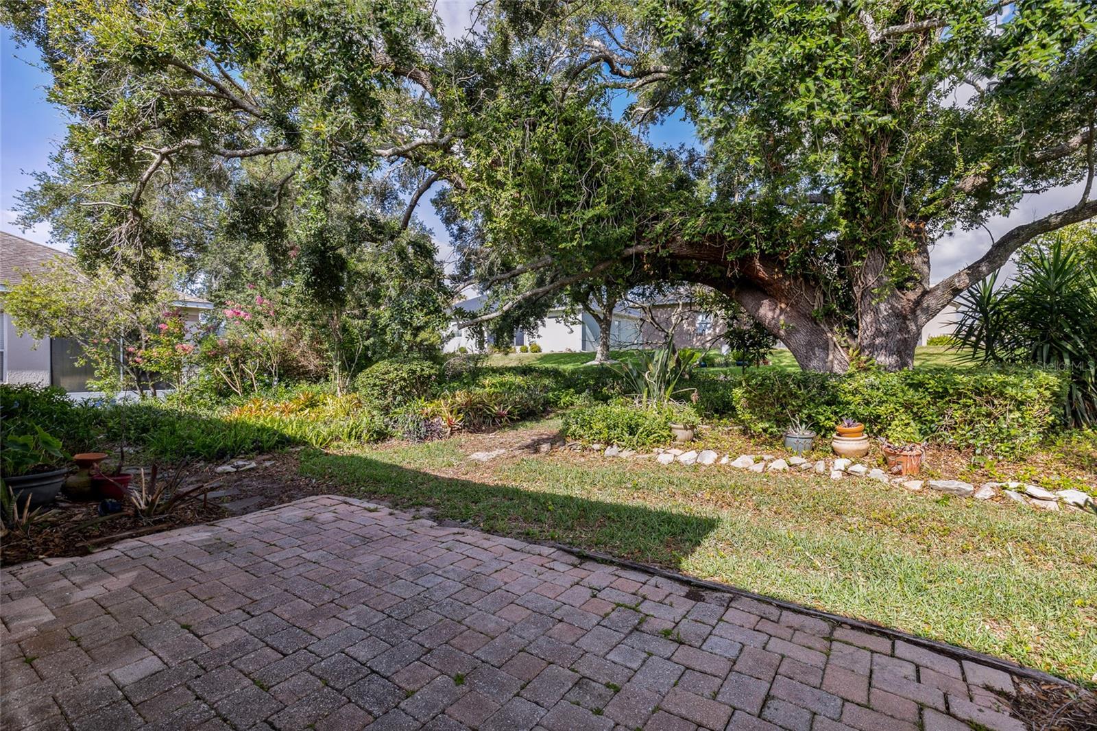 PLANTATION/LEESBURG LAUREL VLY - Residential