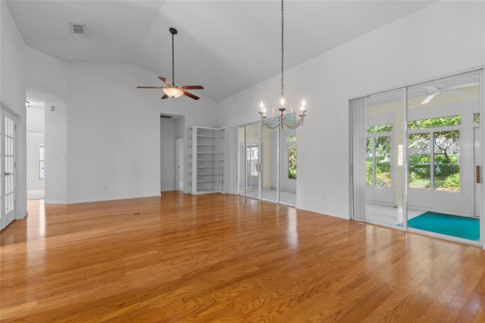 PLANTATION/LEESBURG LAUREL VLY - Residential