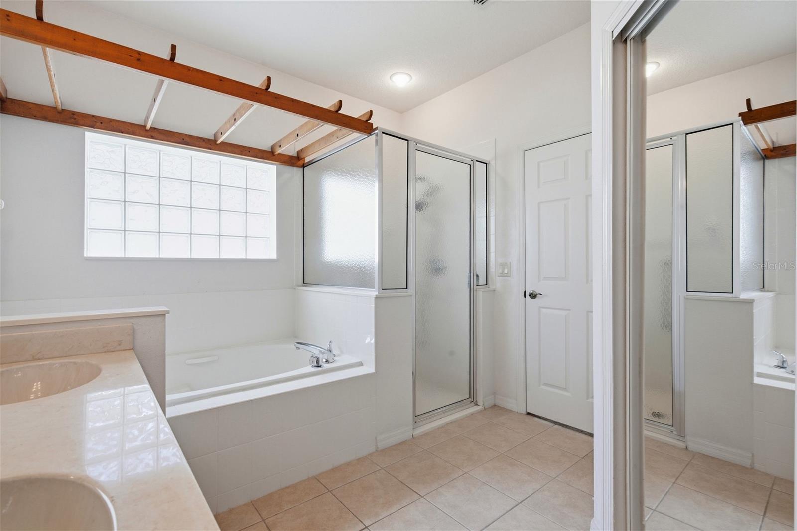 PLANTATION/LEESBURG LAUREL VLY - Residential