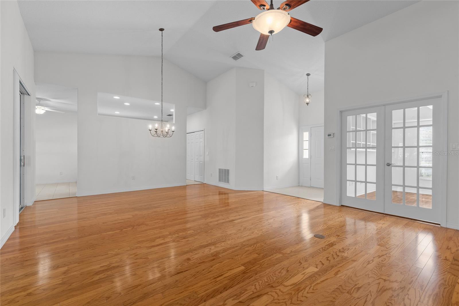 PLANTATION/LEESBURG LAUREL VLY - Residential