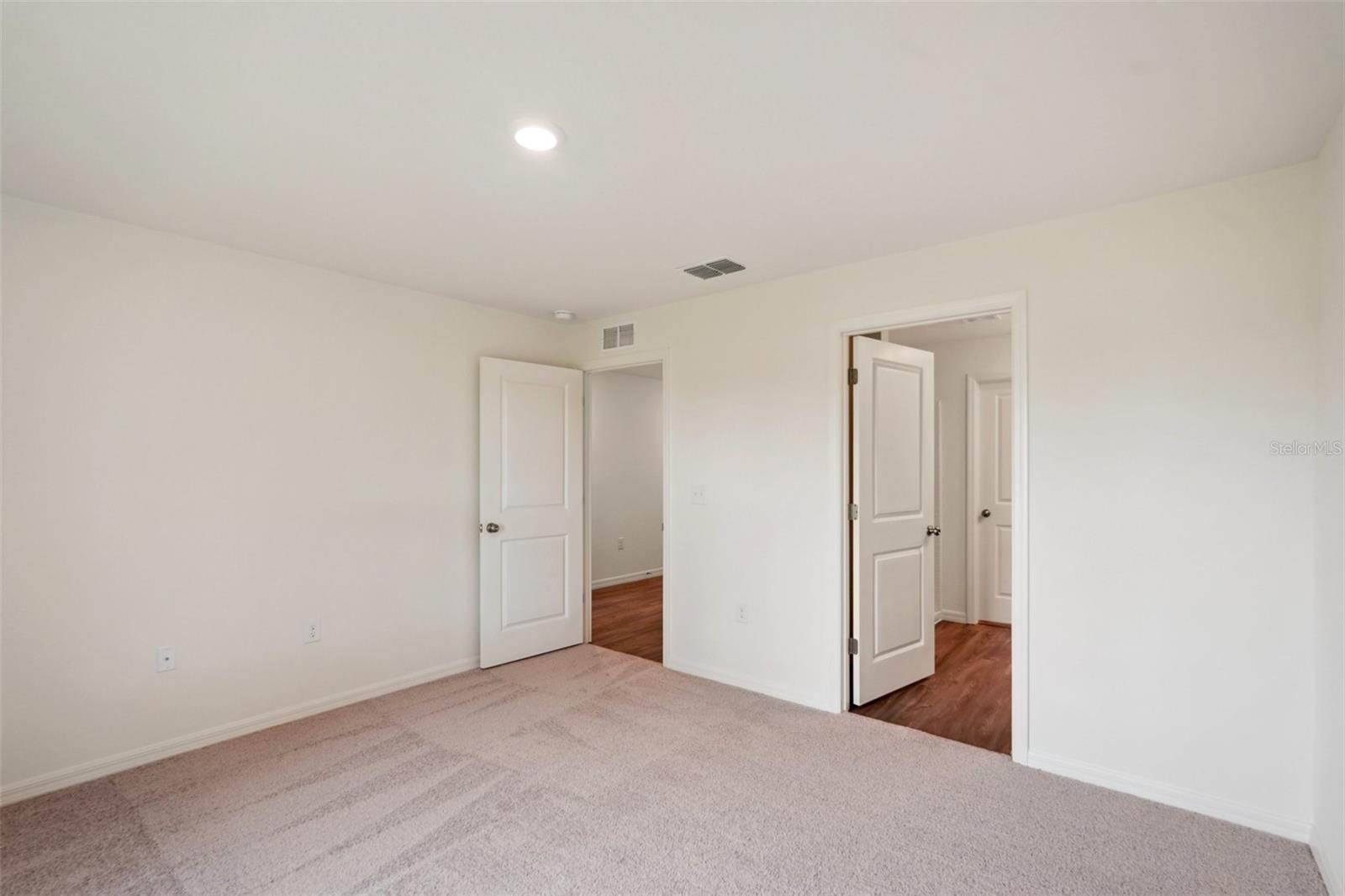 ROYAL HIGHLANDS UNIT 7 - Residential
