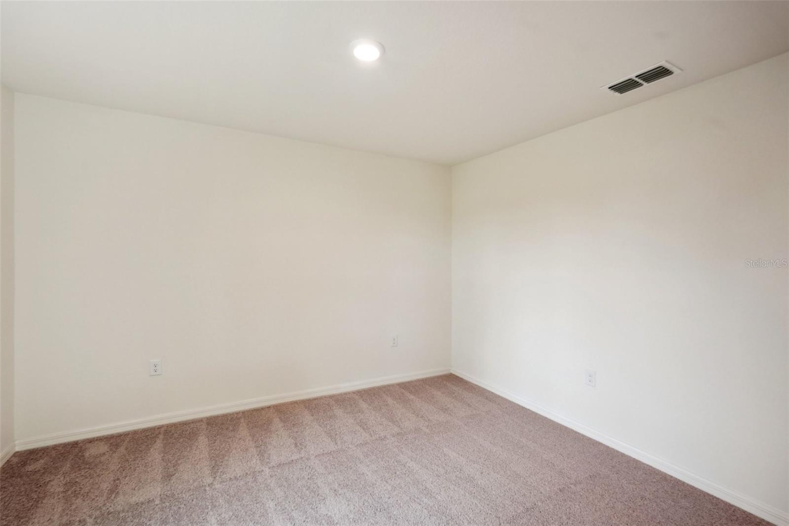 ROYAL HIGHLANDS UNIT 7 - Residential