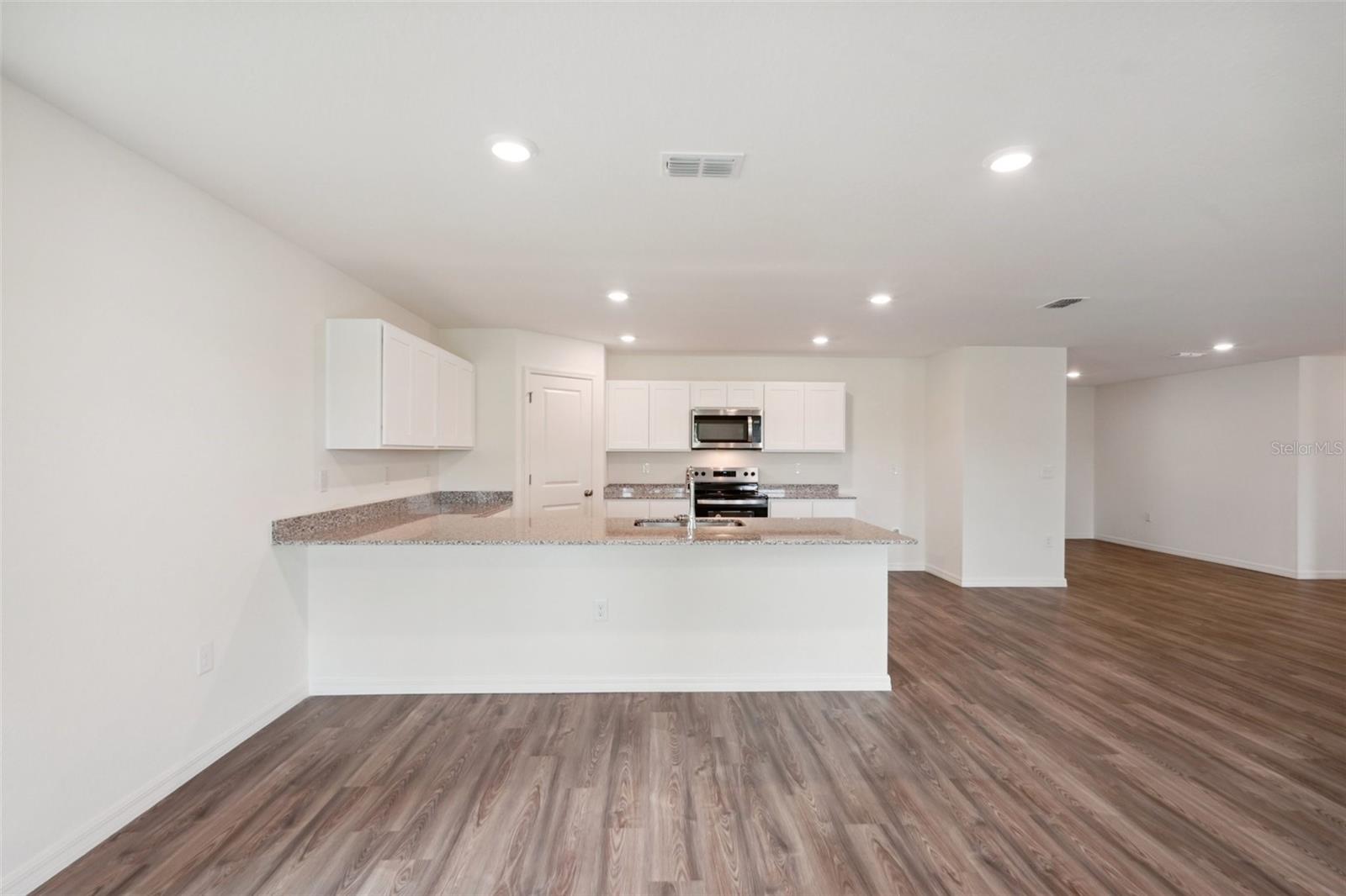 ROYAL HIGHLANDS UNIT 7 - Residential