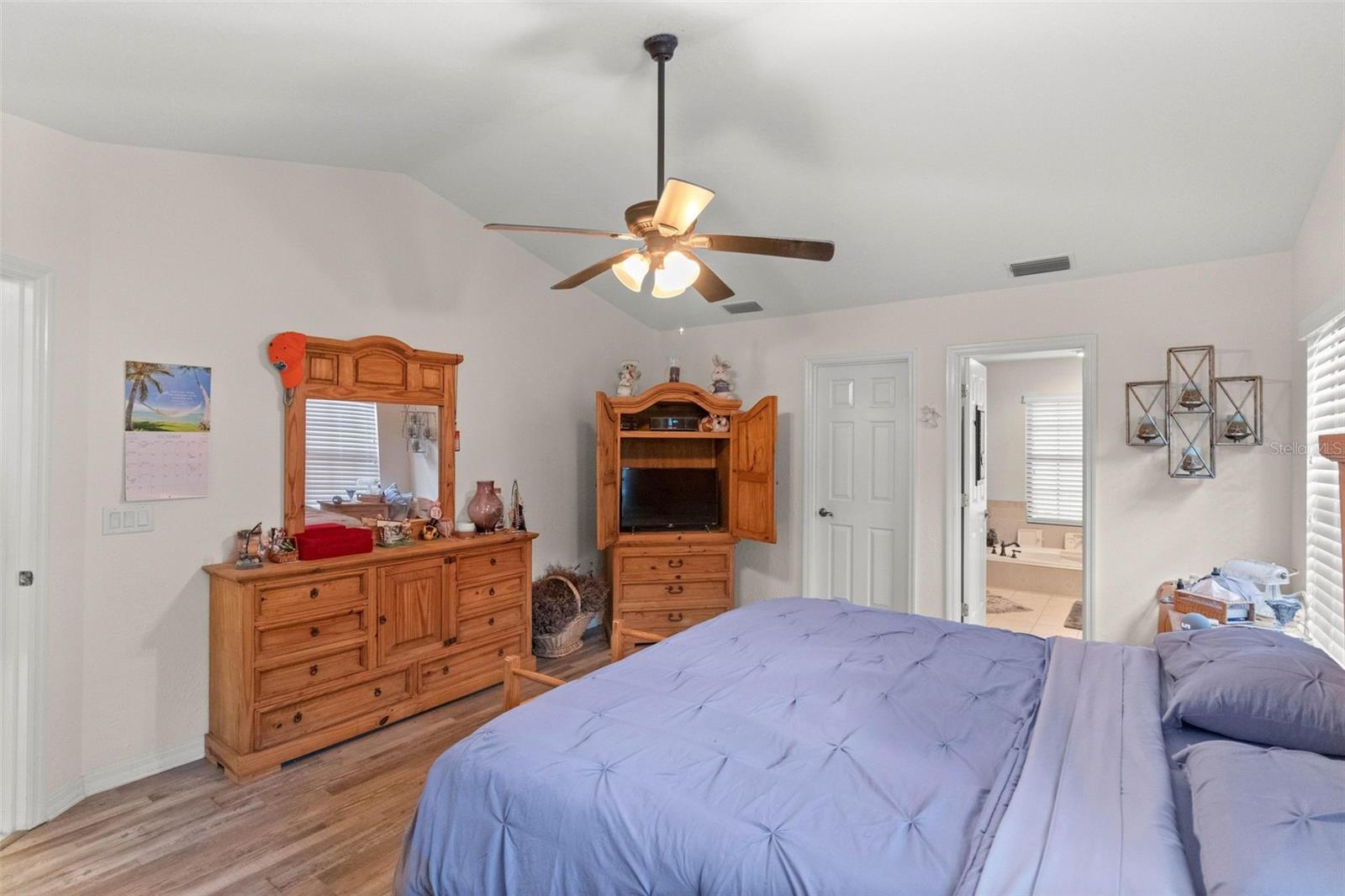 REGAL WOODS - Residential