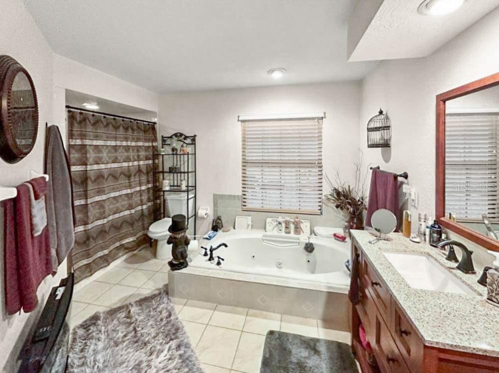REGAL WOODS - Residential