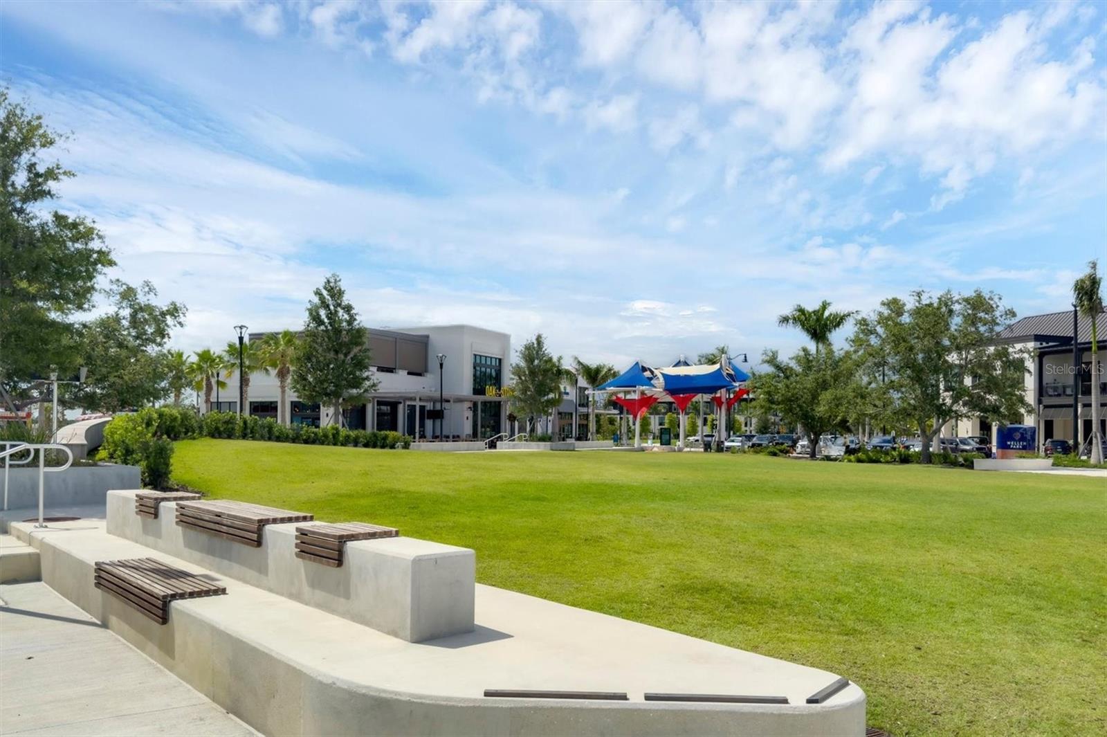 WELLEN PARK GOLF AND COUNTRY CLUB - Residential
