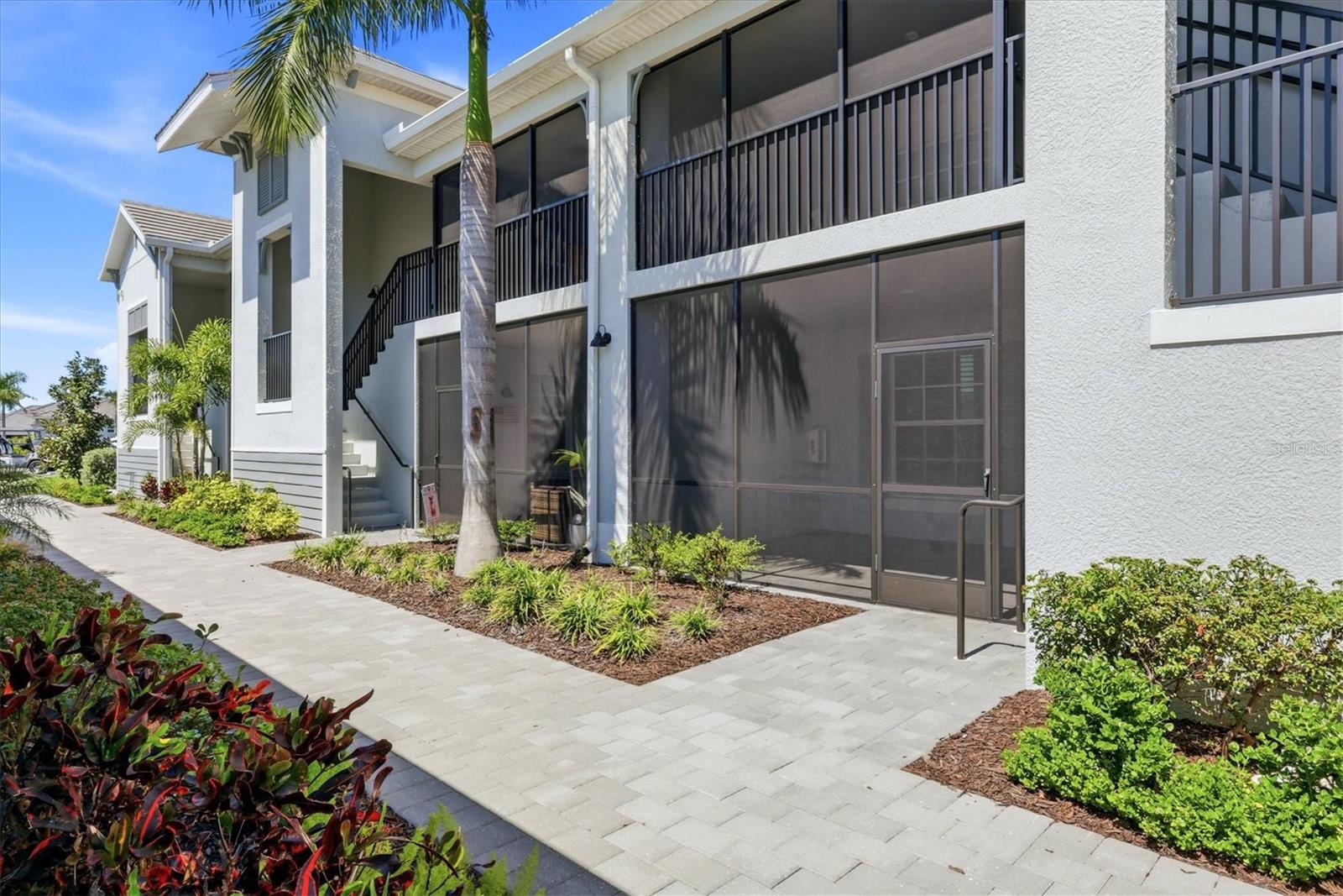 WELLEN PARK GOLF AND COUNTRY CLUB - Residential
