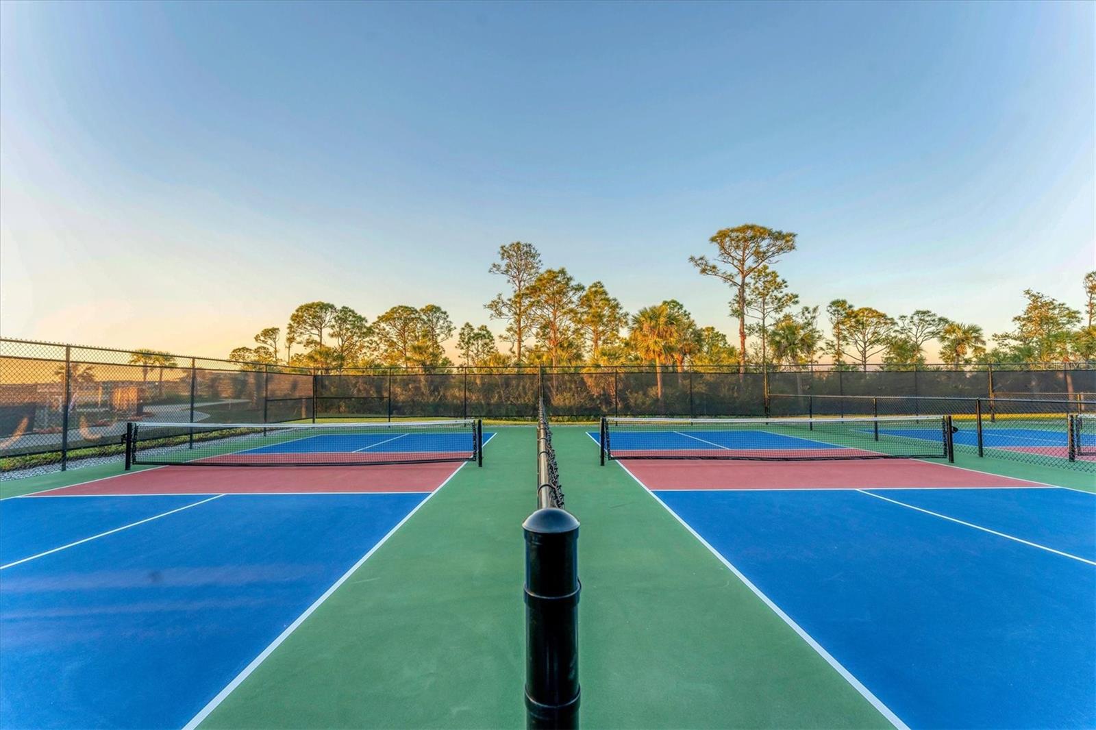 WELLEN PARK GOLF AND COUNTRY CLUB - Residential