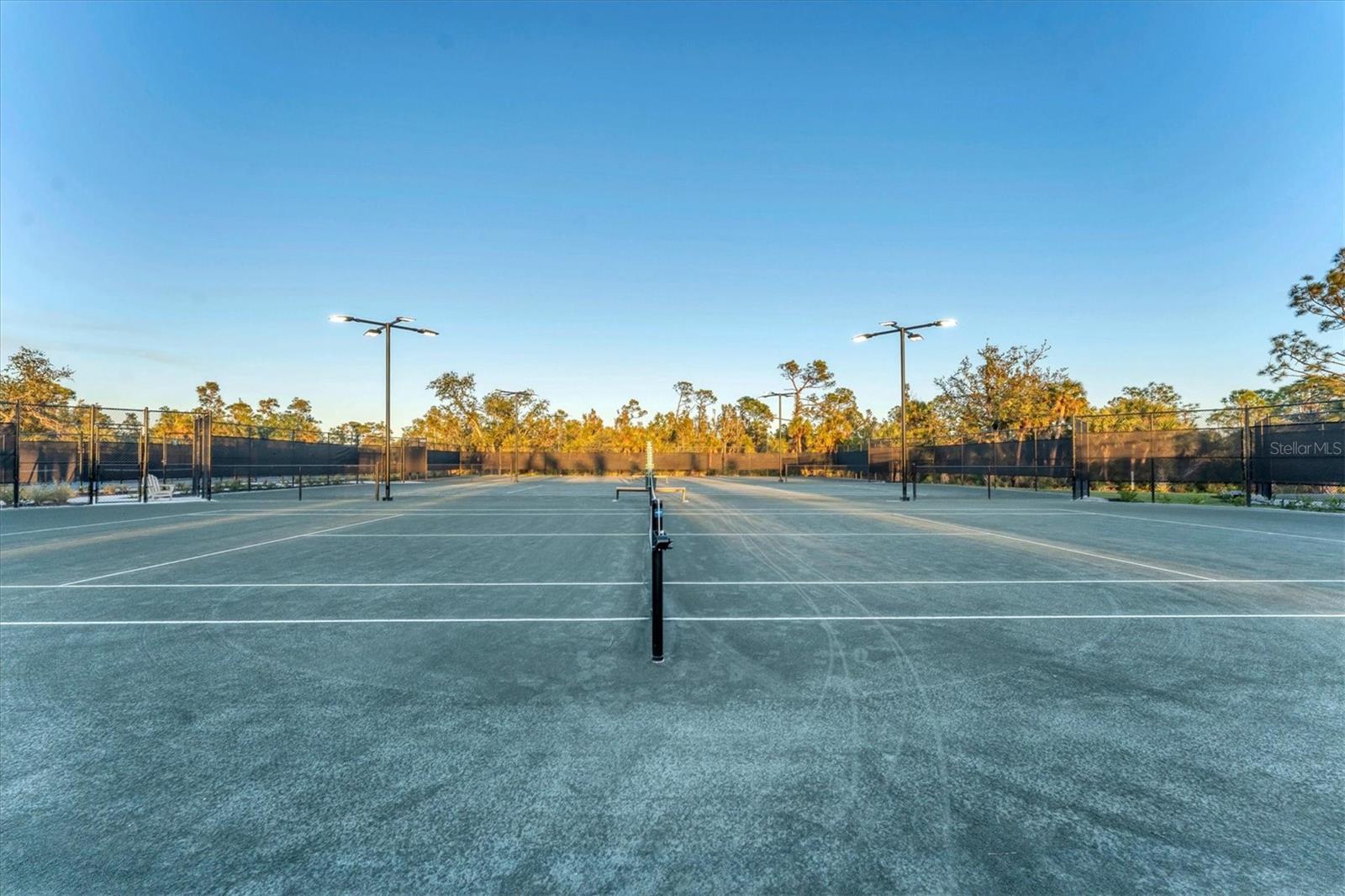 WELLEN PARK GOLF AND COUNTRY CLUB - Residential
