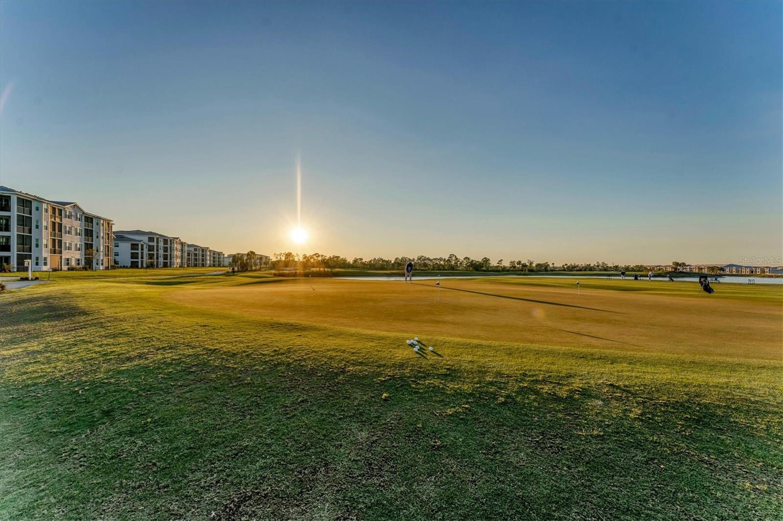 WELLEN PARK GOLF AND COUNTRY CLUB - Residential