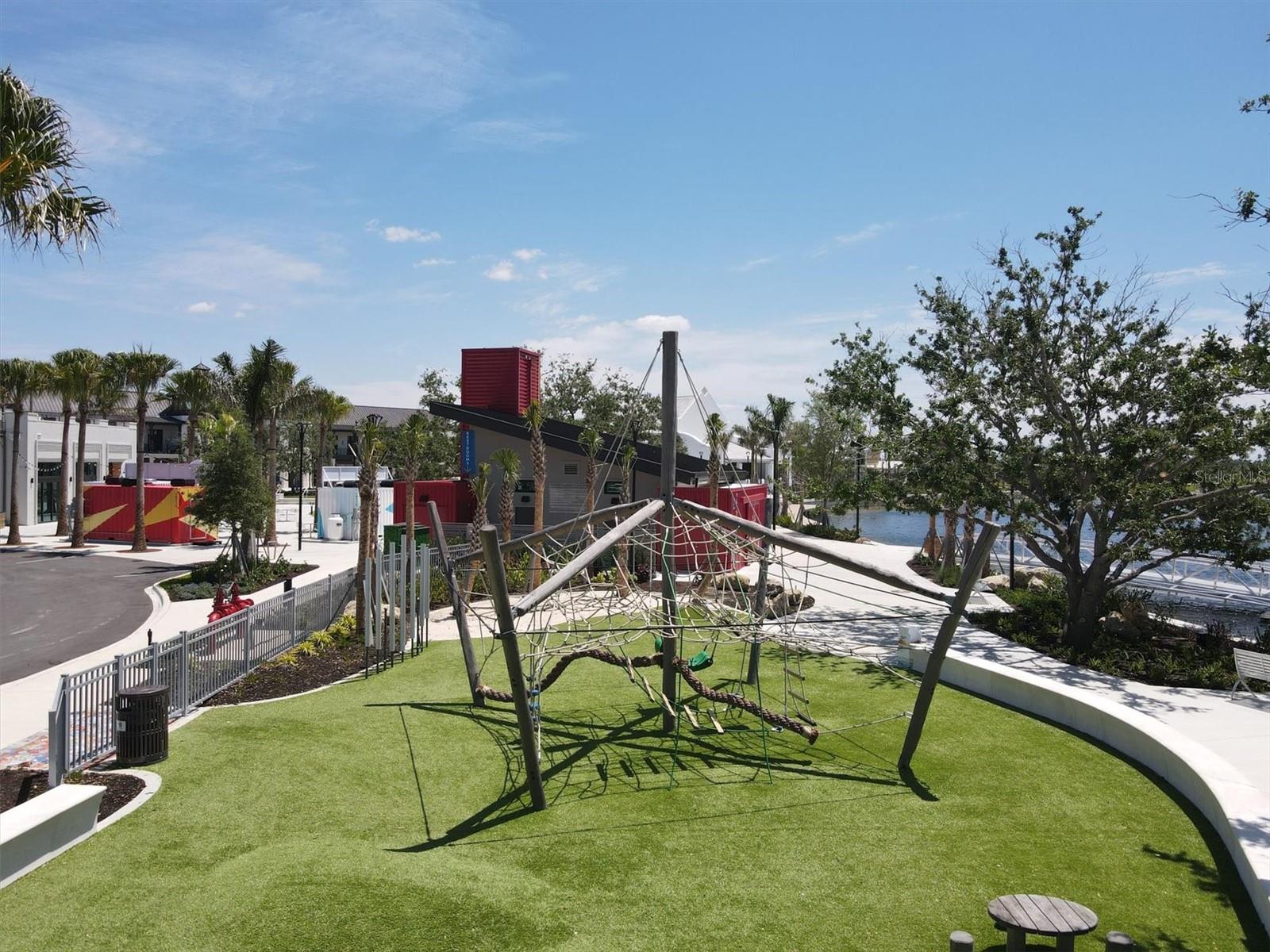 WELLEN PARK GOLF AND COUNTRY CLUB - Residential