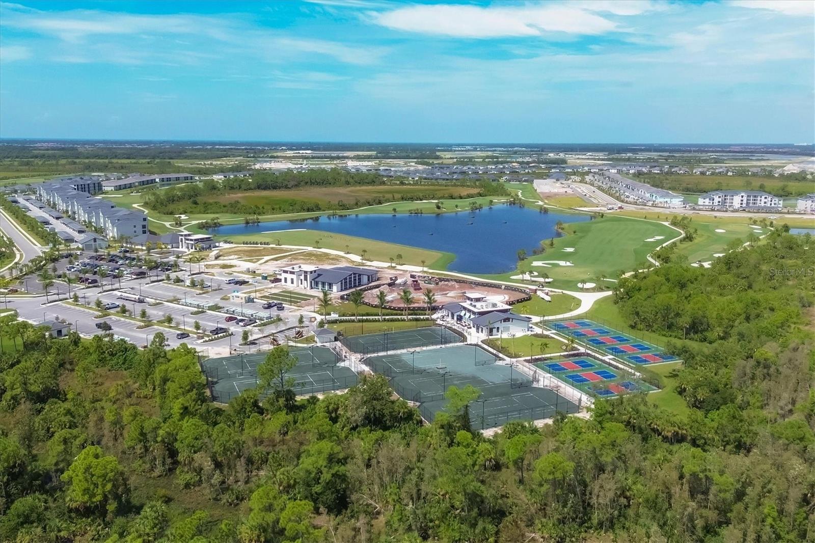 WELLEN PARK GOLF AND COUNTRY CLUB - Residential