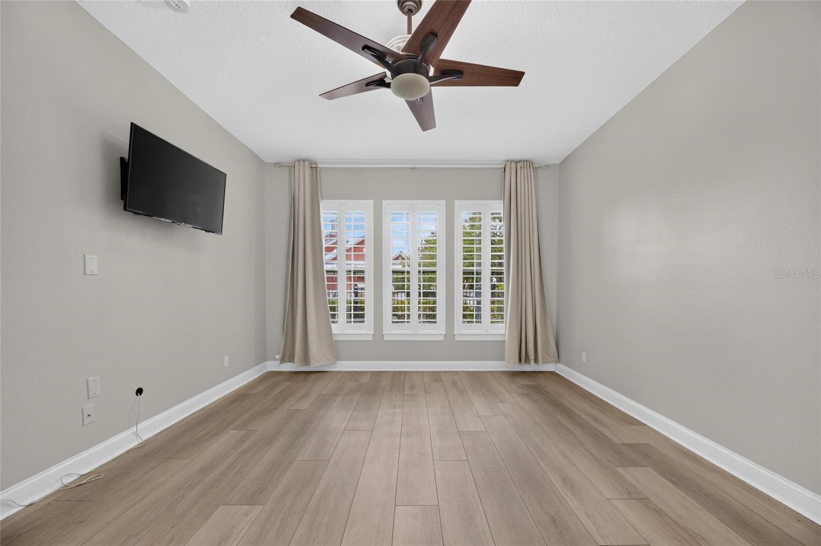 MIRABAY PRCL 5B - Residential