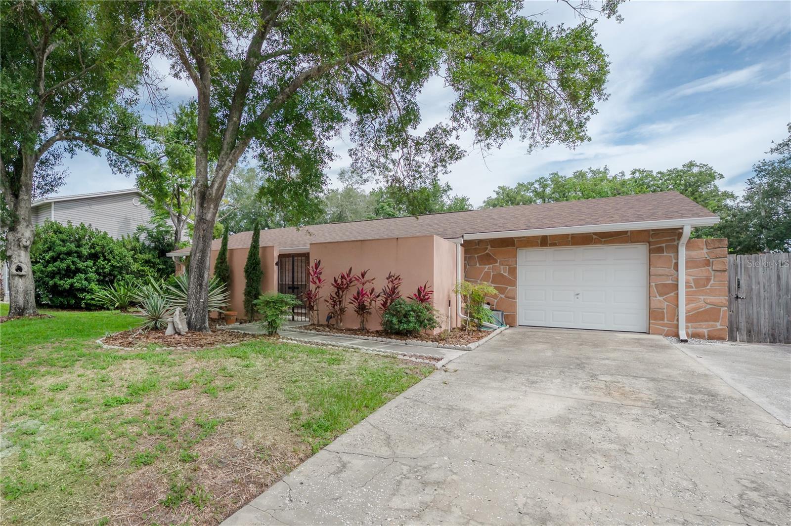 TWELVE OAKS VILLAGE UNIT 3 - Residential