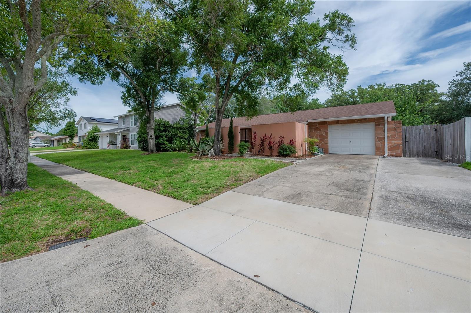 TWELVE OAKS VILLAGE UNIT 3 - Residential