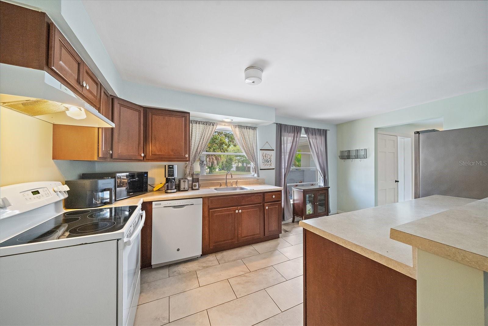 WHITFIELD COUNTRY CLUB HEIGHTS UN 1&2 - Residential