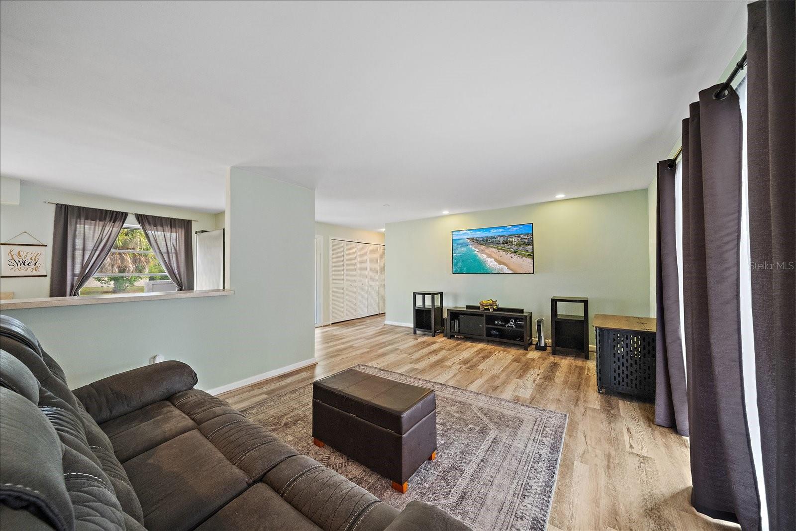 WHITFIELD COUNTRY CLUB HEIGHTS UN 1&2 - Residential