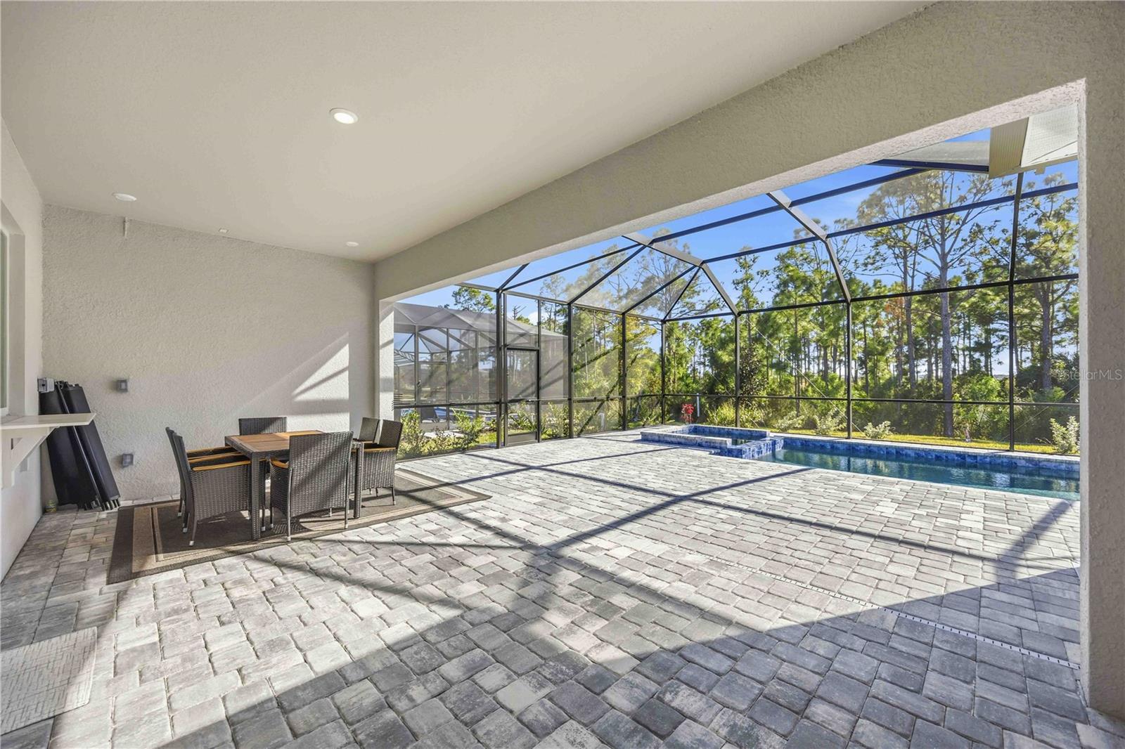 WELLEN PARK GOLF & COUNTRY CLUB - Residential