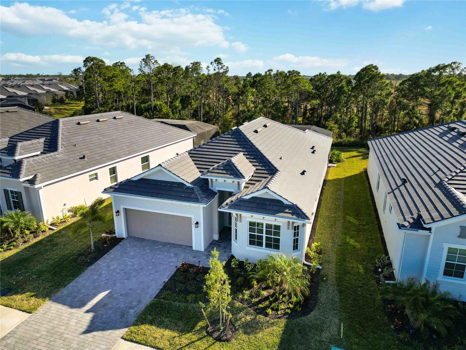 WELLEN PARK GOLF & COUNTRY CLUB - Residential