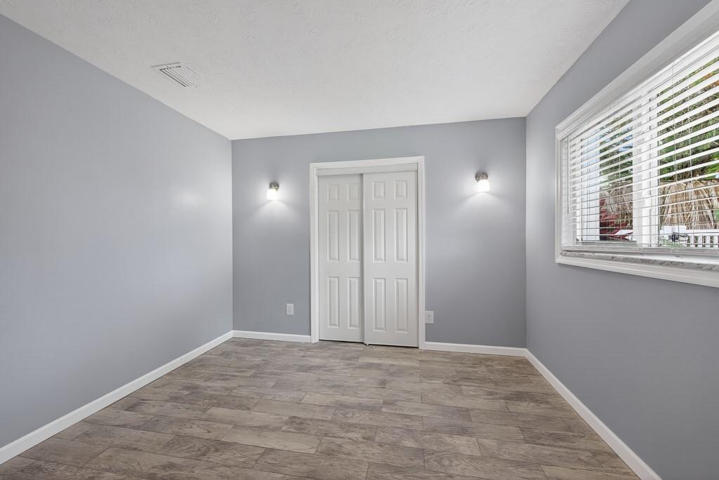 RIVIERA ESTATES - Residential