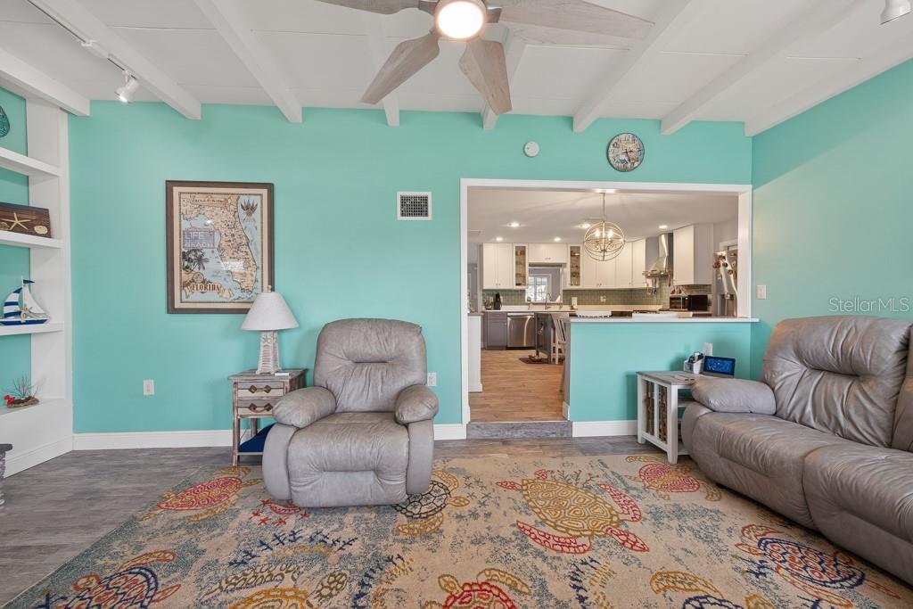 RIVIERA ESTATES - Residential
