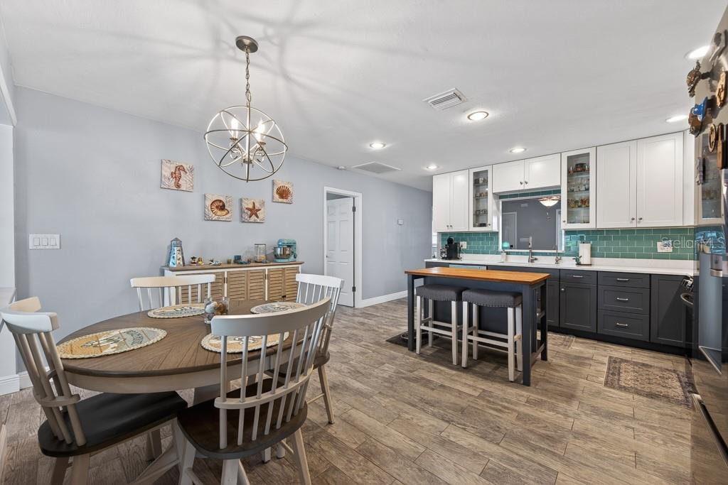 RIVIERA ESTATES - Residential