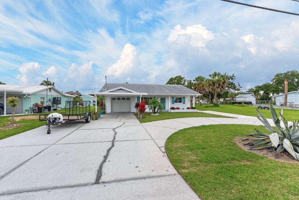 RIVIERA ESTATES - Residential