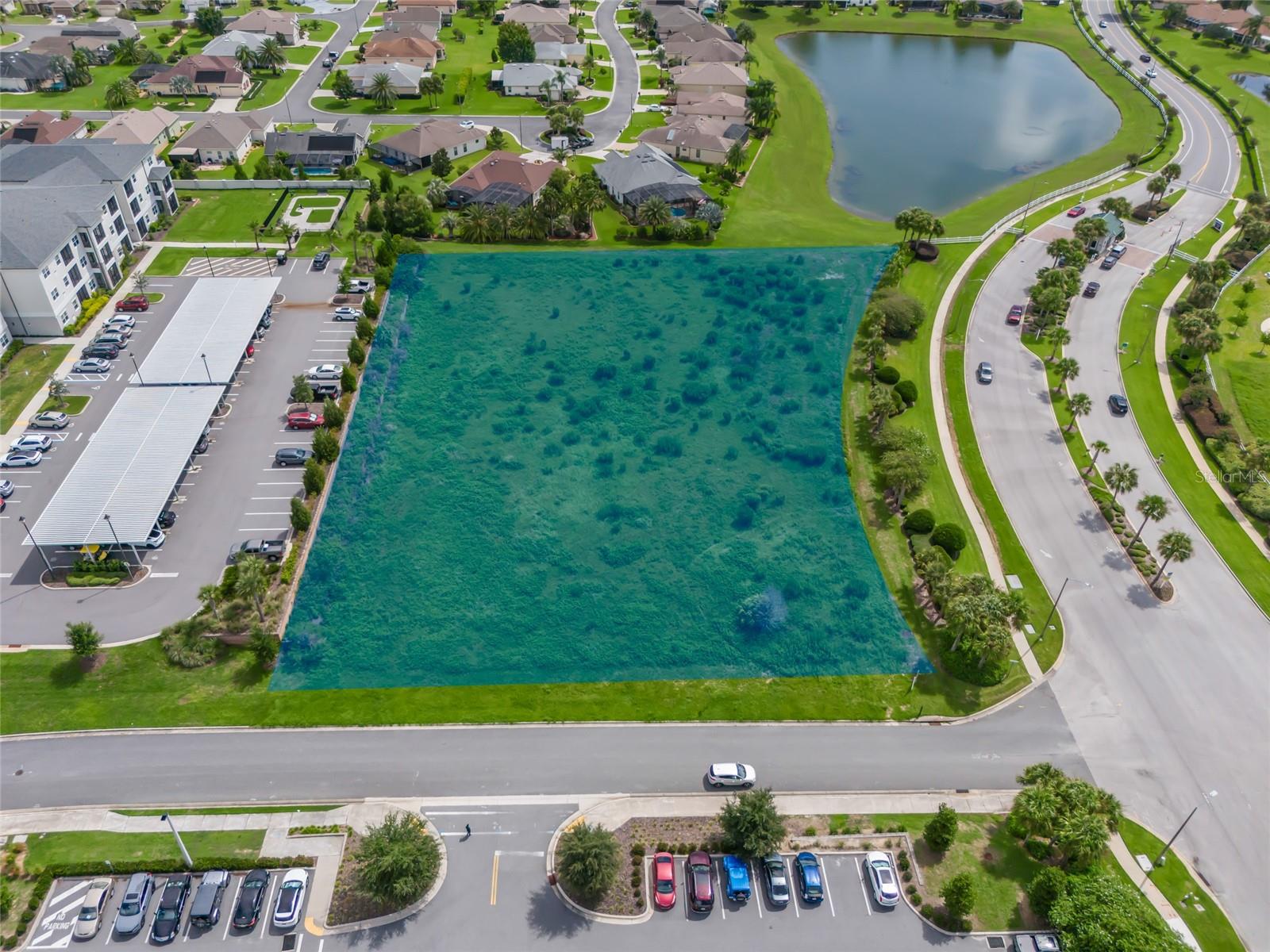 STONECREST COMMERCIAL | BUSINESS PARK & SENIOR LIVING is fronting on Highway 441/27 and located within The Villages busiest corridor. Excellent Traffic: FDOT 41,000 cars/day. Site currently has connecting Golf Cart for The Villages, Spruce Creek and Stonecrest residents. Zoned PUD for Professional, Medical & Retail space. The site has the highest elevation on 441. Interior roads in place with water, sewer and electric brought to site and all off-site stormwater retention. Traffic light approved at 173rd & Highway 441. Class "A" ACLF and Stand-Alone Multi Specialty Medical Center. The Orthopedic Institute 20,000(+) Surgery Center/Office. Corner of 173rd St and Hwy 441 on the east side of highway. Signage on site.