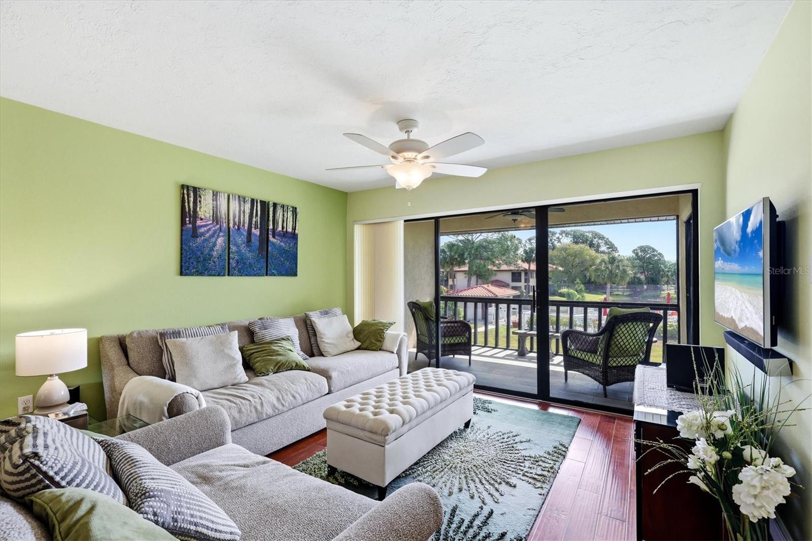 VILLAGE LAKE / THE MEADOWS - Residential