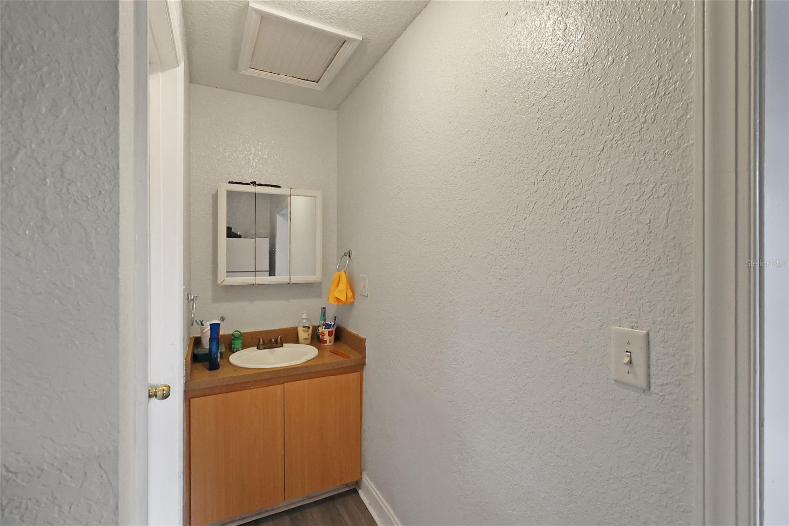 GATEWAY SUB - Residential