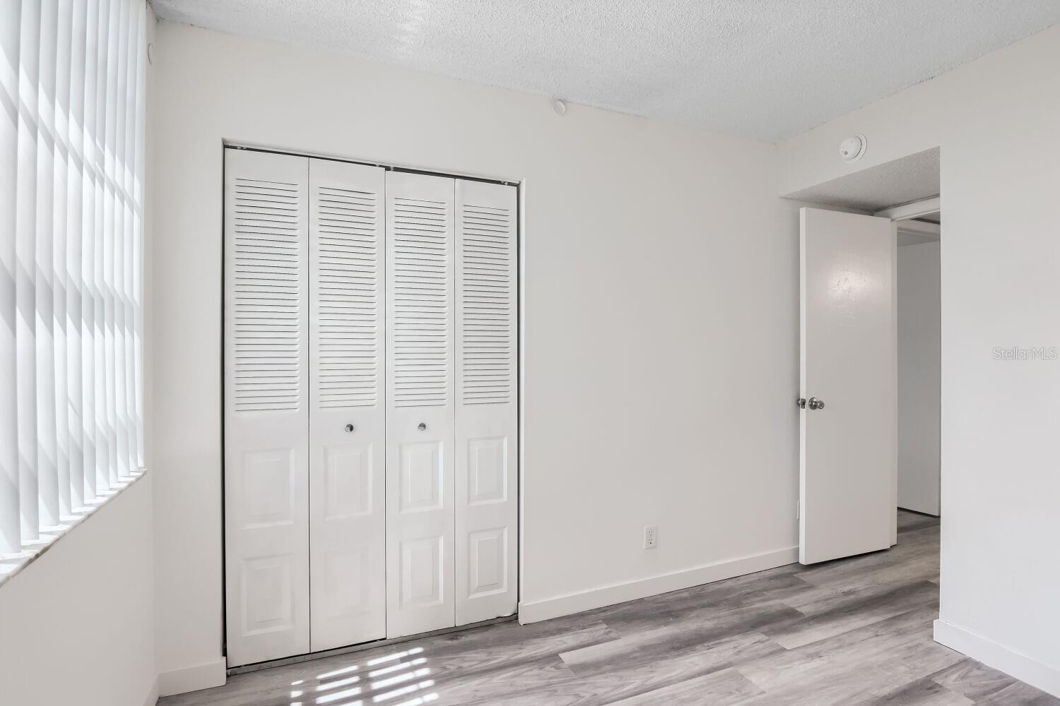 LAKE POINTE CONDO FIVE - Residential Lease