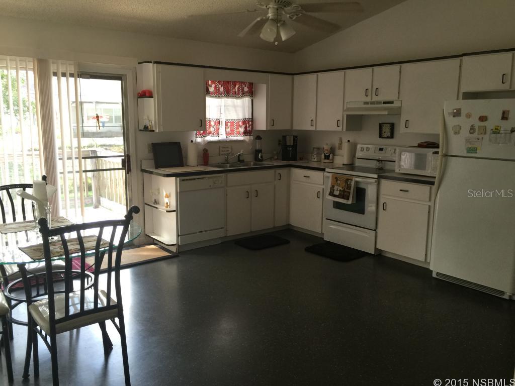 Florida Shores 01 - Residential Income