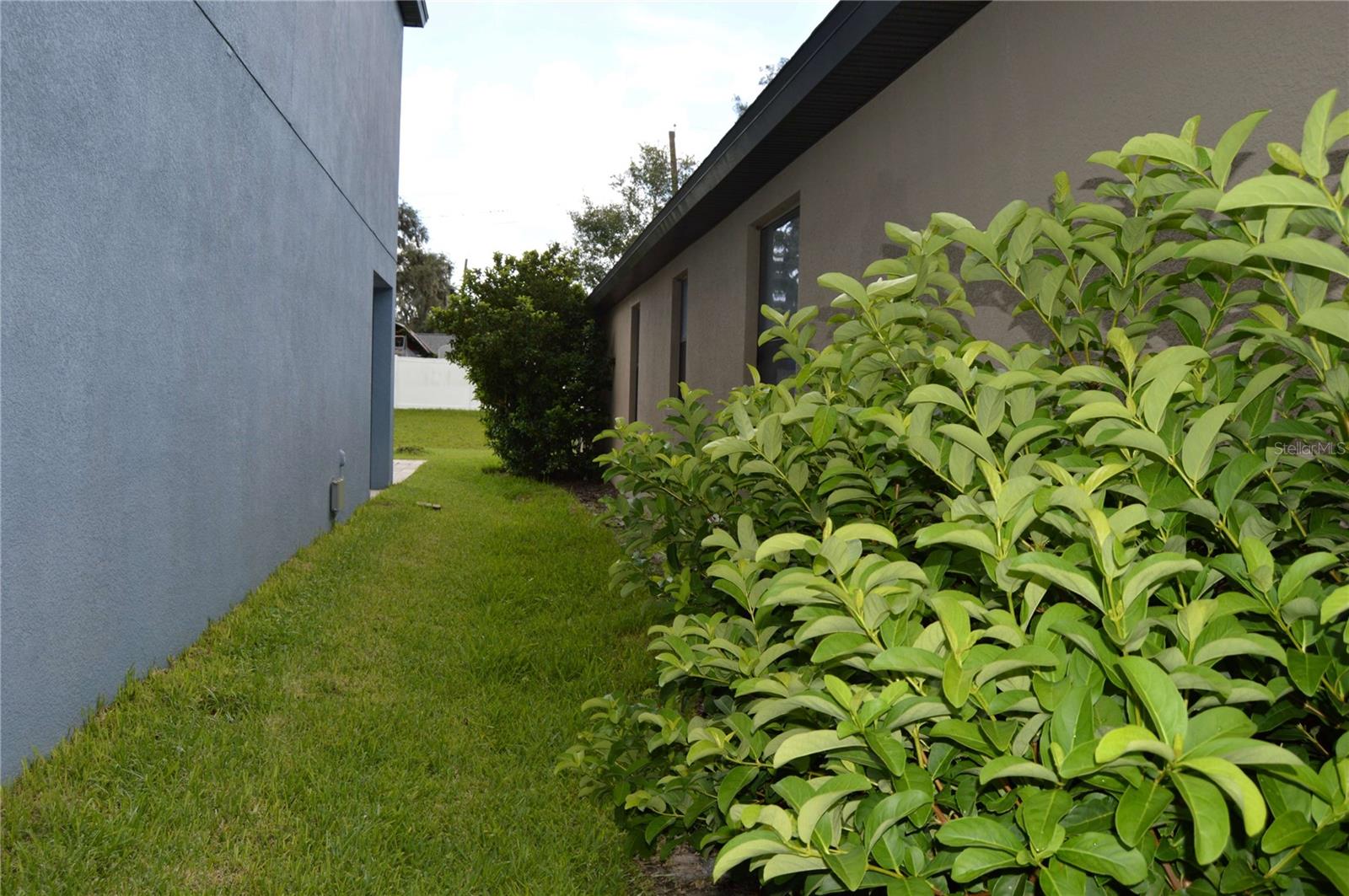 FLORABLU ESTATES - Residential