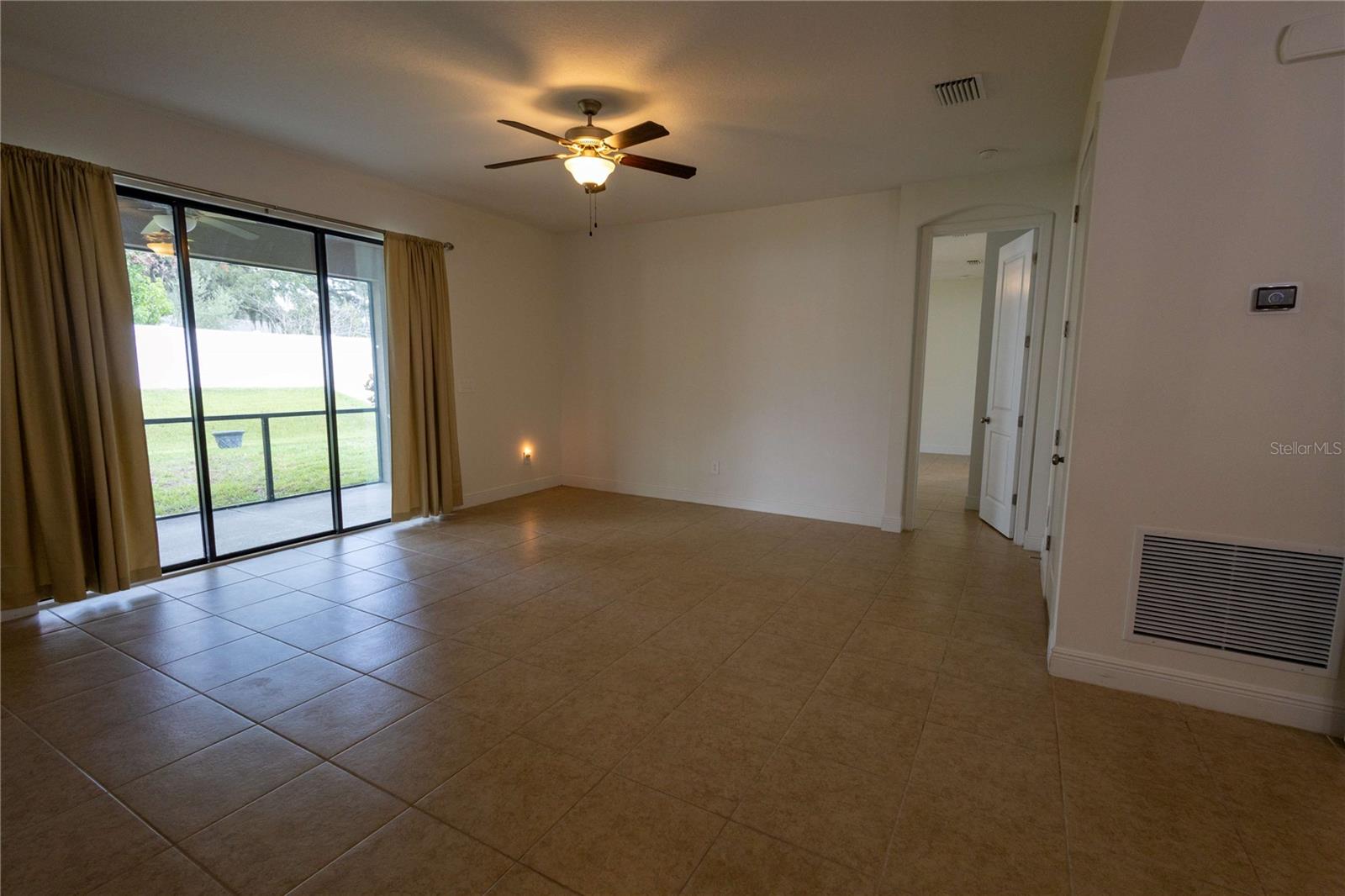 FLORABLU ESTATES - Residential