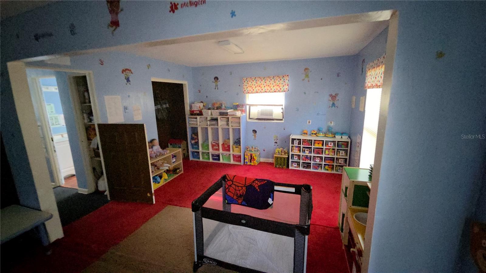 CRESTWOOD - Commercial Sale