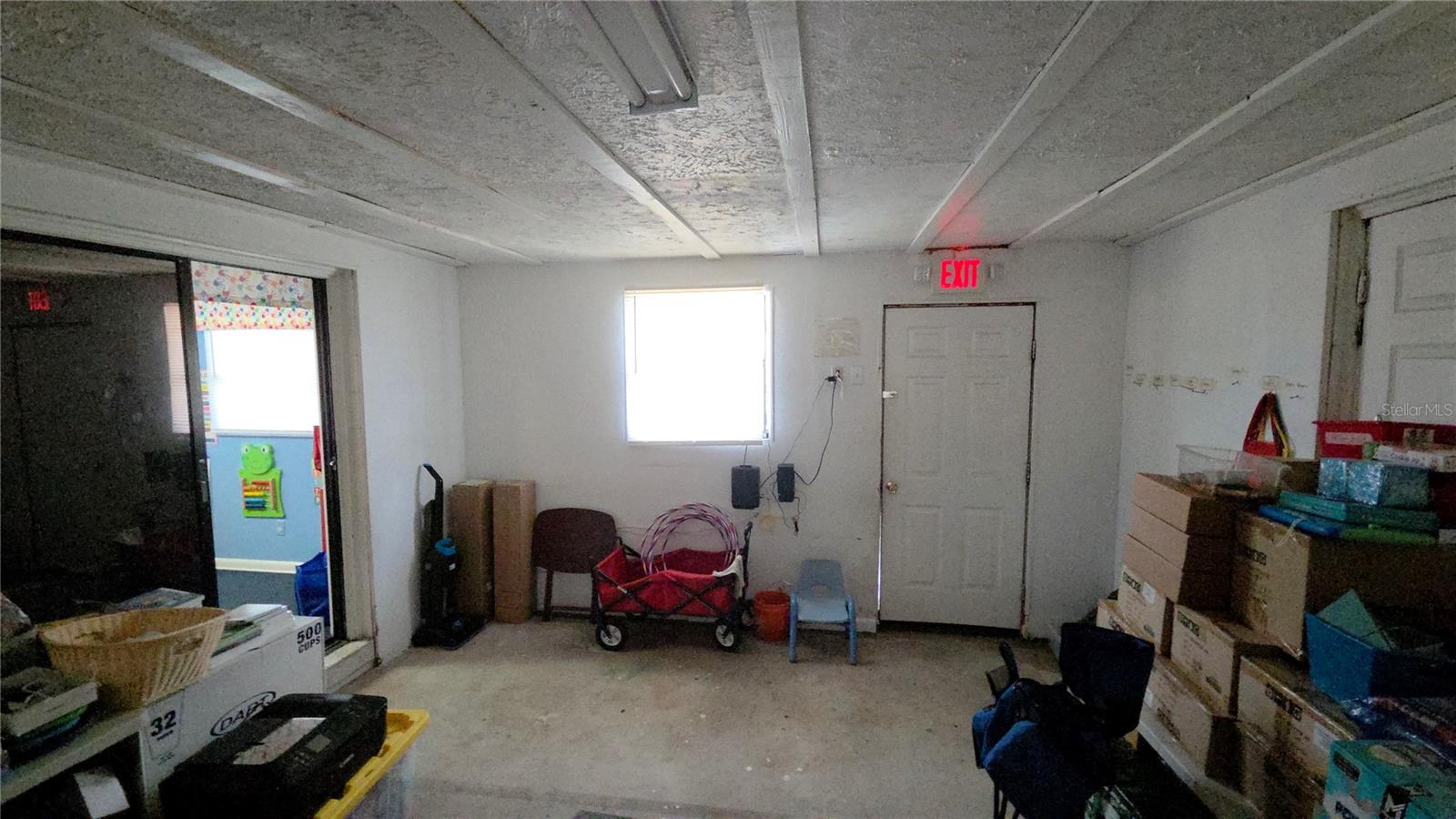 CRESTWOOD - Commercial Sale